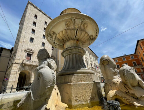 Fontana dei Delfini